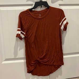 dark orange sporty tee